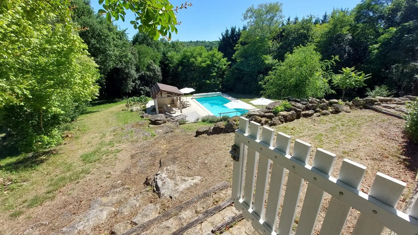 Les Chambrils avec piscine chauffée_15