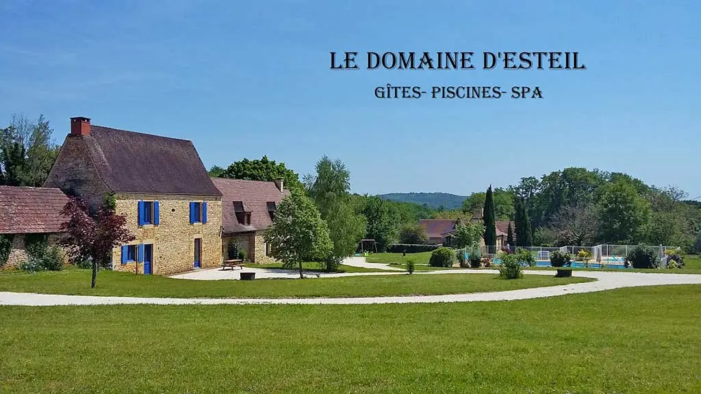 Location Domaine d'Esteil à Sainte-Nathalène - Gîte Chez Alphonse