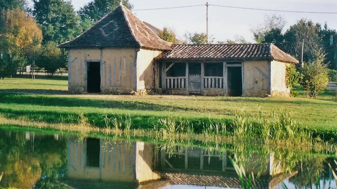 maison doubleaude Neuvic colombage