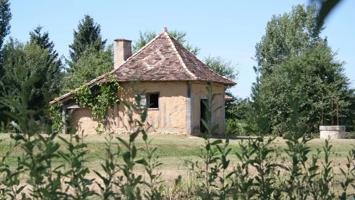 maison doubleaude Neuvic colombage