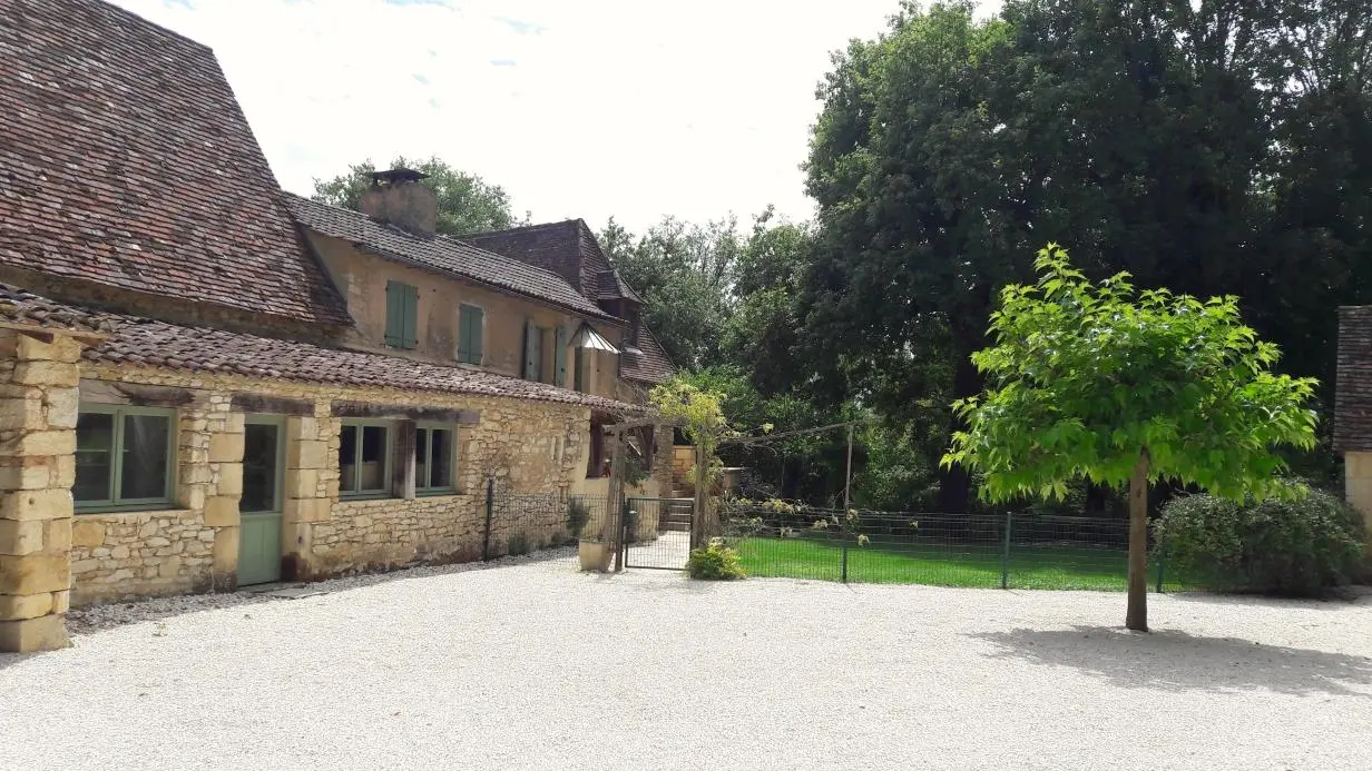 maison du gardien - gite de charme 6 pers - piscine chauffée4