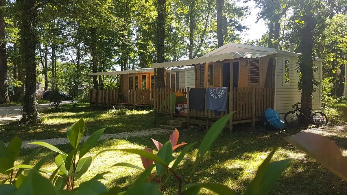 mobilhome-camping-bois-du-coderc