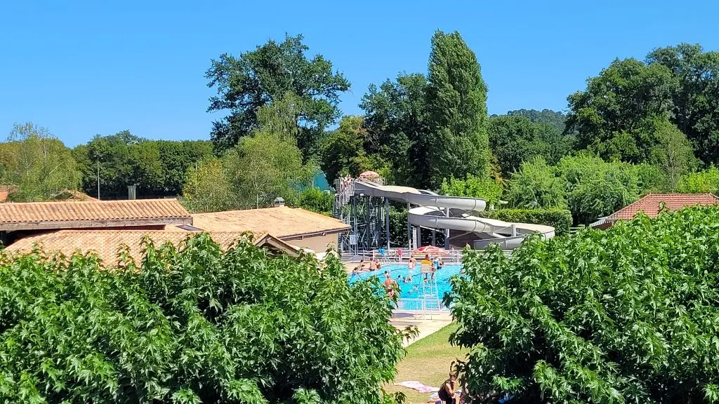 piscine-neuvic