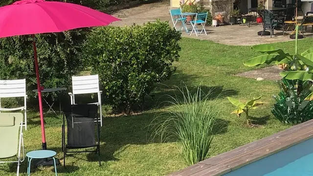 piscine et jardin