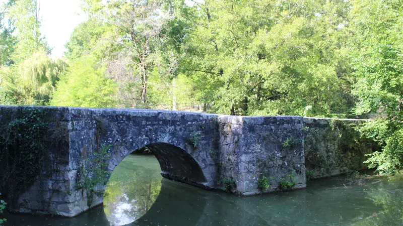 pont-medieval-eymet2