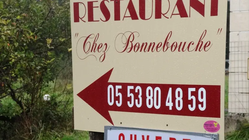 restaurant Chez Bonnebouche St Jean d'Estissac