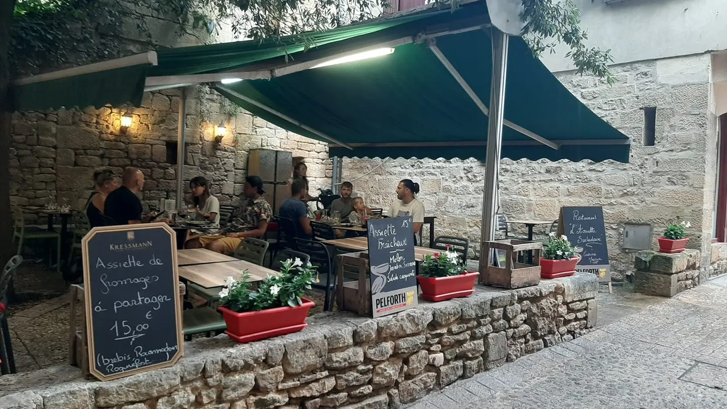 restaurant-produits-frais-et-locaux-au-coeur-du-vieux-sarlat---l-assiette-sarladaise--7-