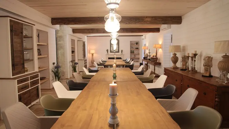 salle a manger Clos des charmes gîte grande capacité Dordogne Périgord