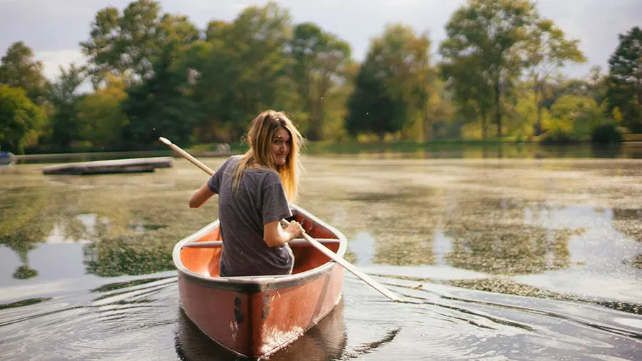 slide-canoe-02