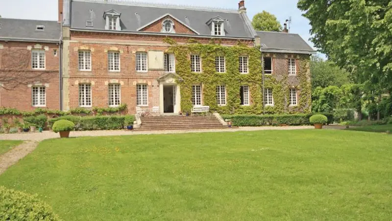 LE PRIEURE SAINT AUBIN