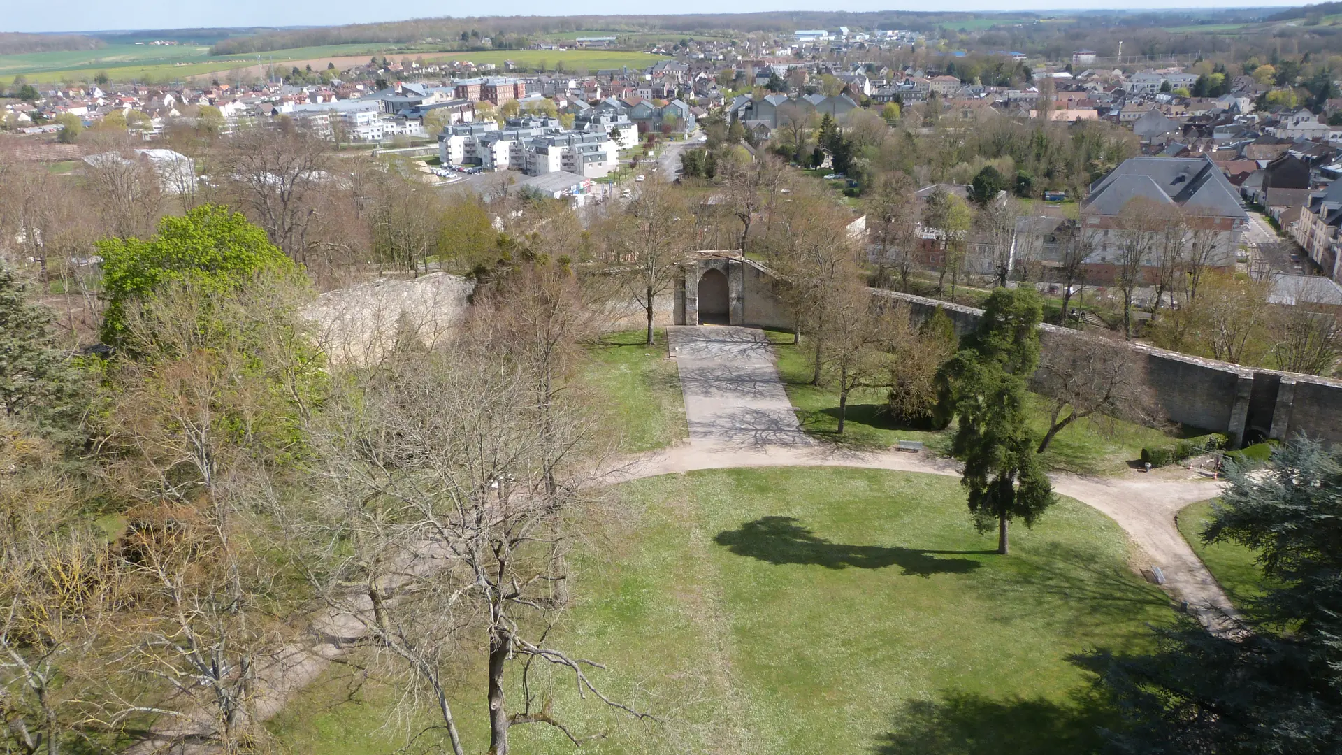 Château de Gisors, arrière du parc