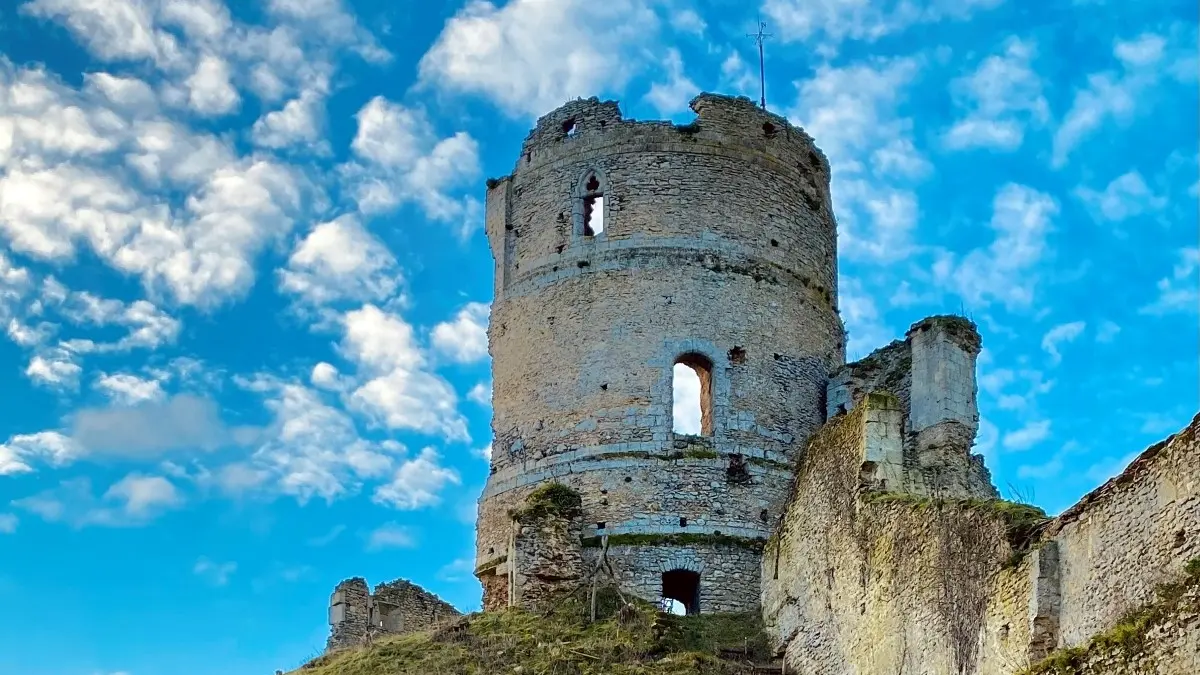 Châteauneuf sur Epte donjon