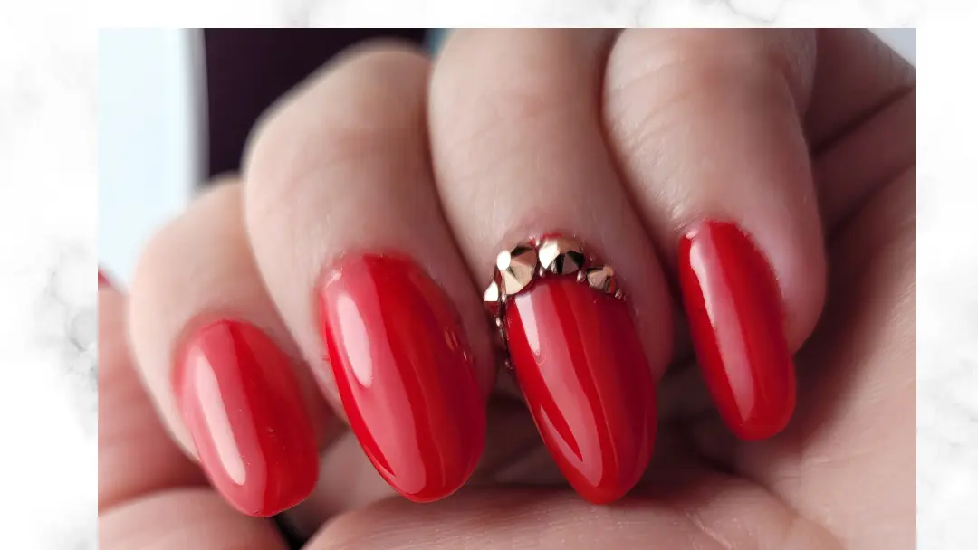 Mille et une beautés des ongles vernis rouge