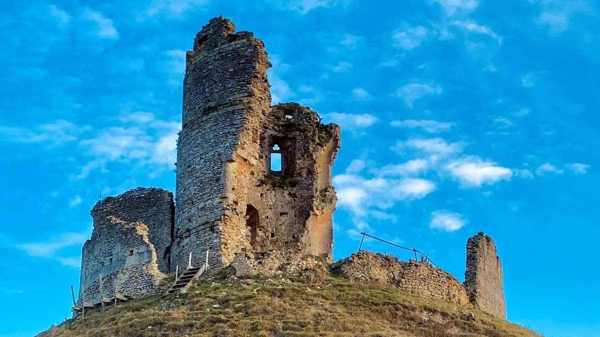 Tour Châteauneuf sur Epte