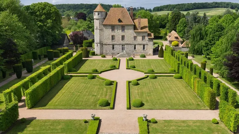 Château et Jardins à la française