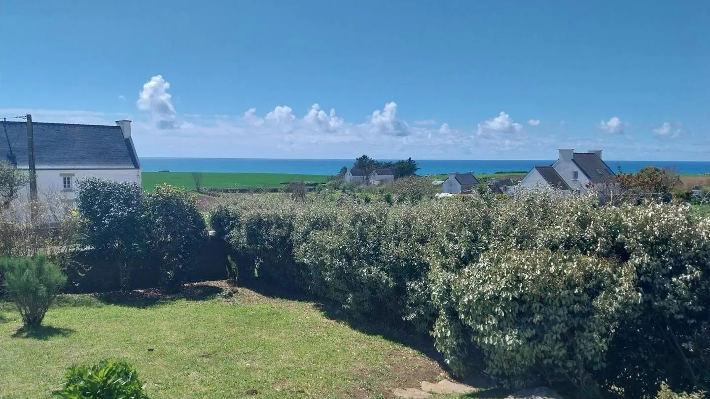 Location Menhir -Plozevet -Pays bigouden -Bigoudenjoy