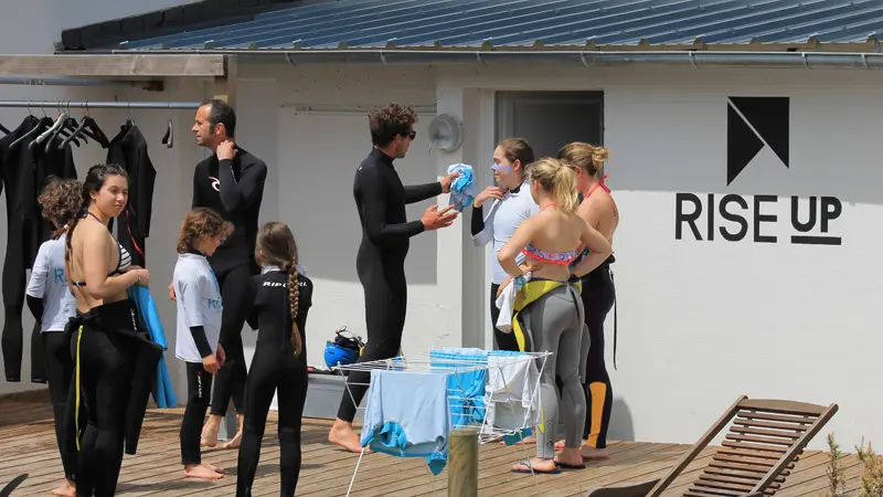 Ecole de surf Rise-Up - Plomeur - Pays Bigouden - Bigoudenjoy