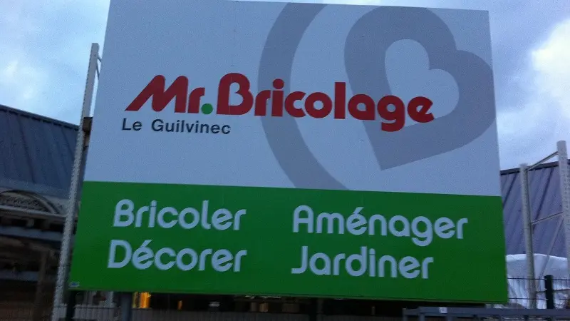 Monsieur Bricolage - Guilvinec - Pays Bigouden - Bigoudenjoy
