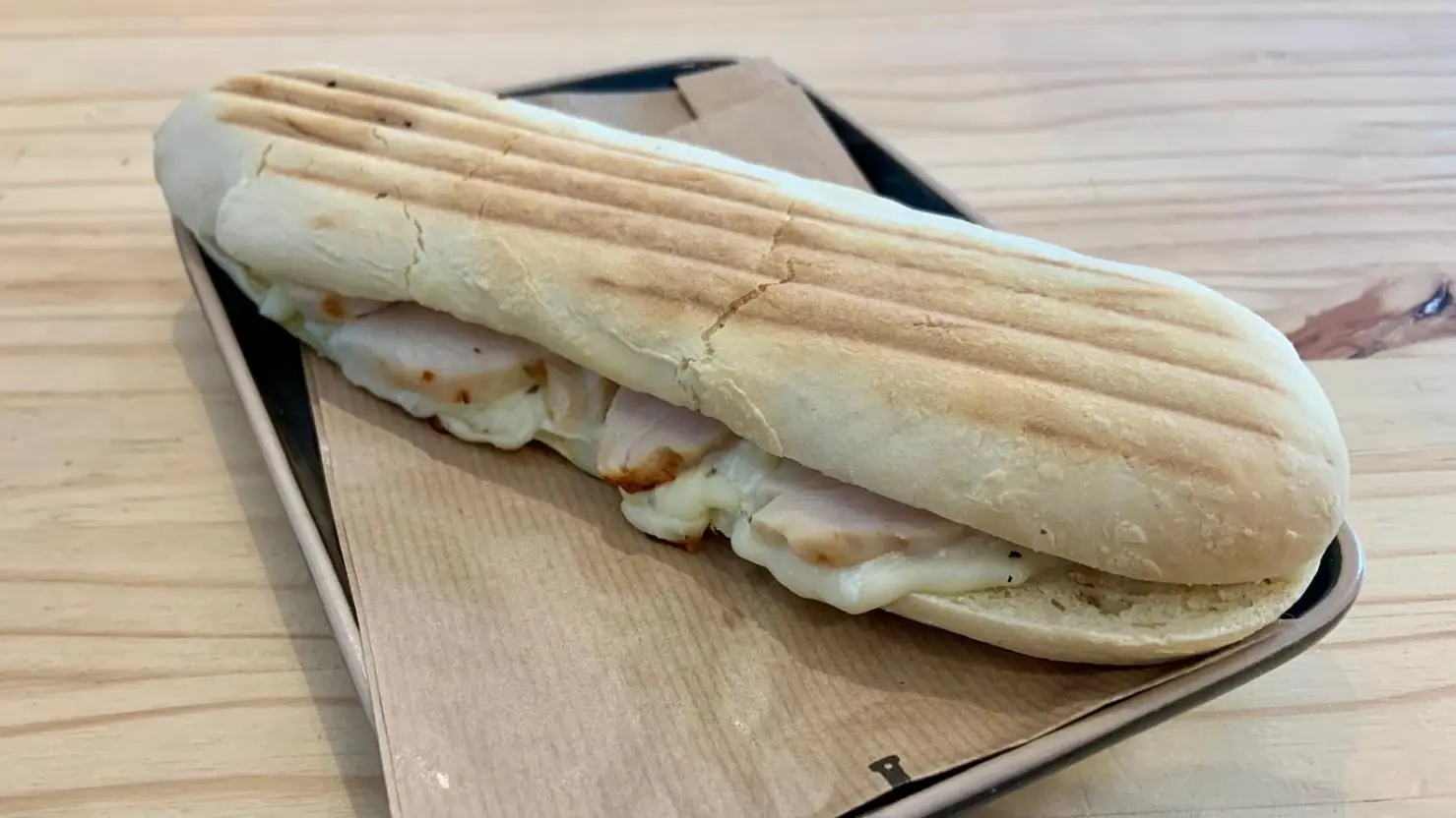 Le Chat perché - Pont-L'Abbé - Pays Bigouden - Bigoudenjoy