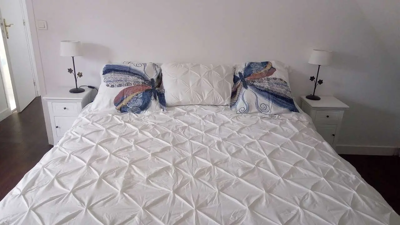 7- chambre Est avec lit bébé