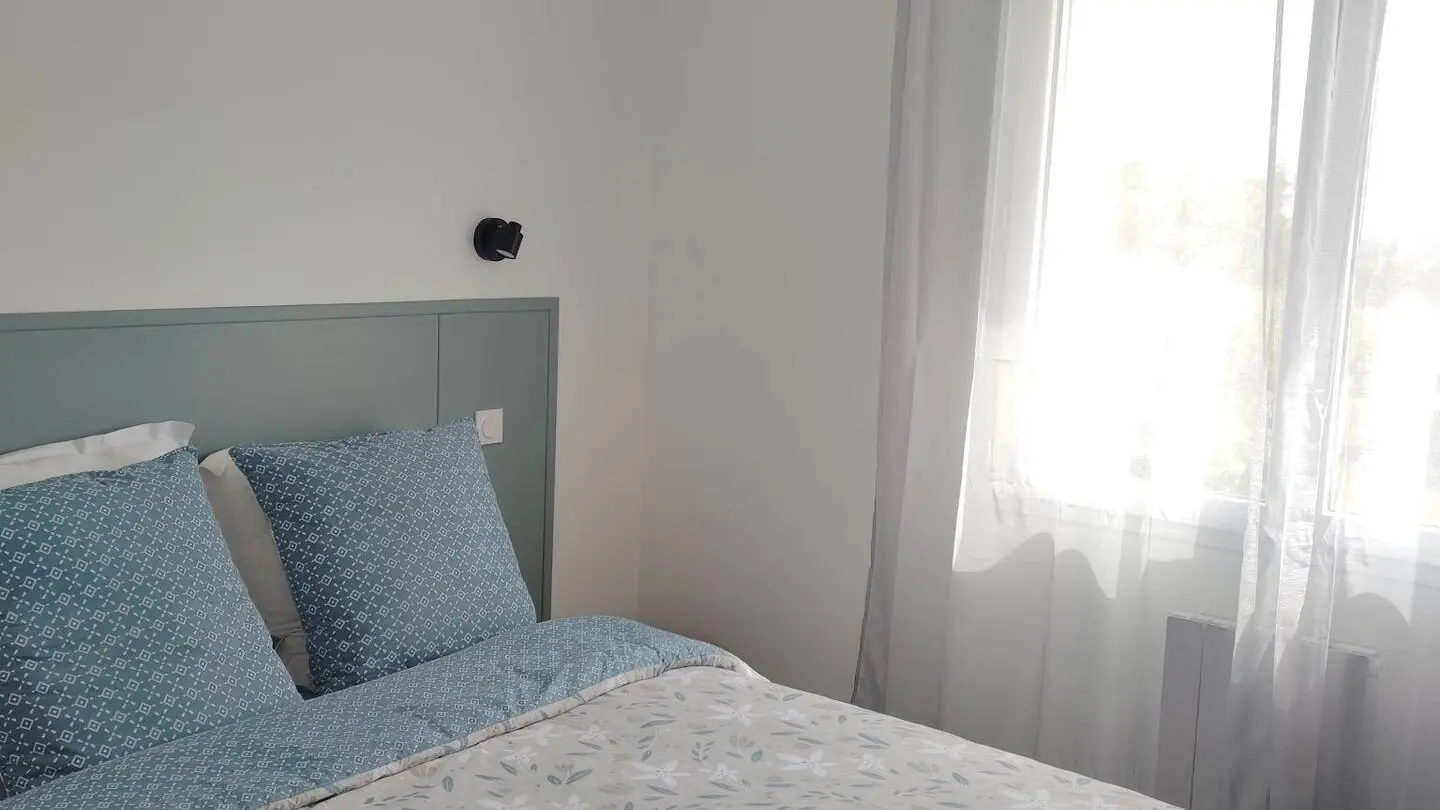 Location Menhir -Plozevet -Pays bigouden -Bigoudenjoy