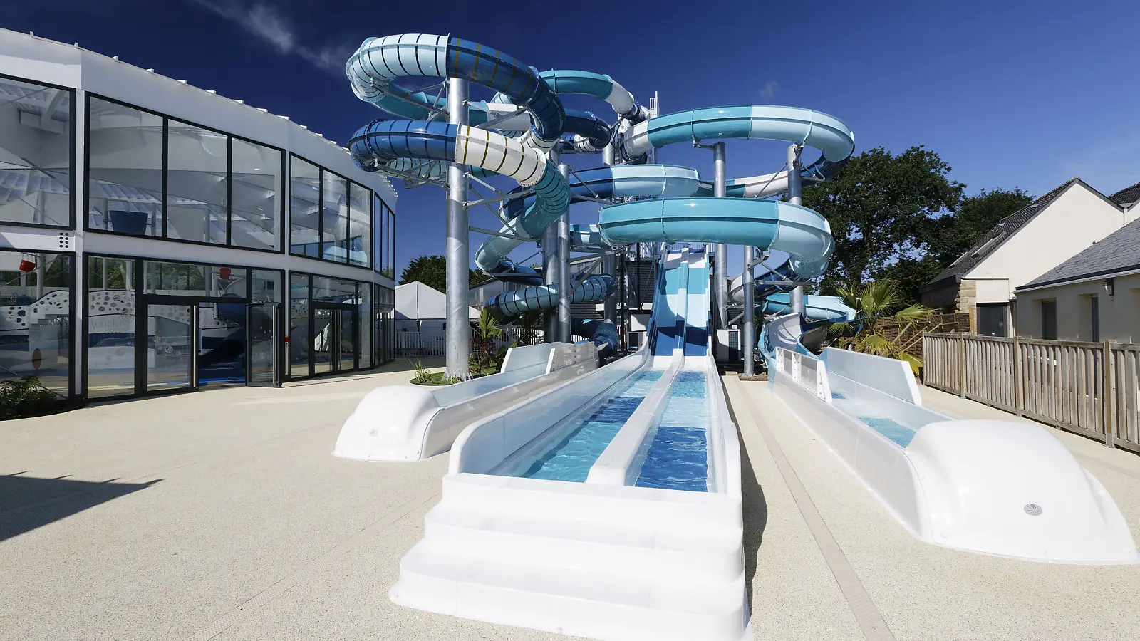 -W5A1004piscine-bretagne