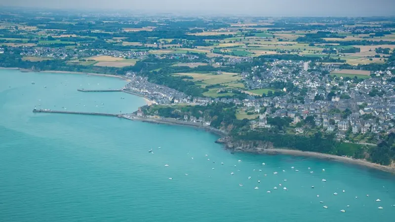 ©yLangevin - Port de Cancale vu du ciel