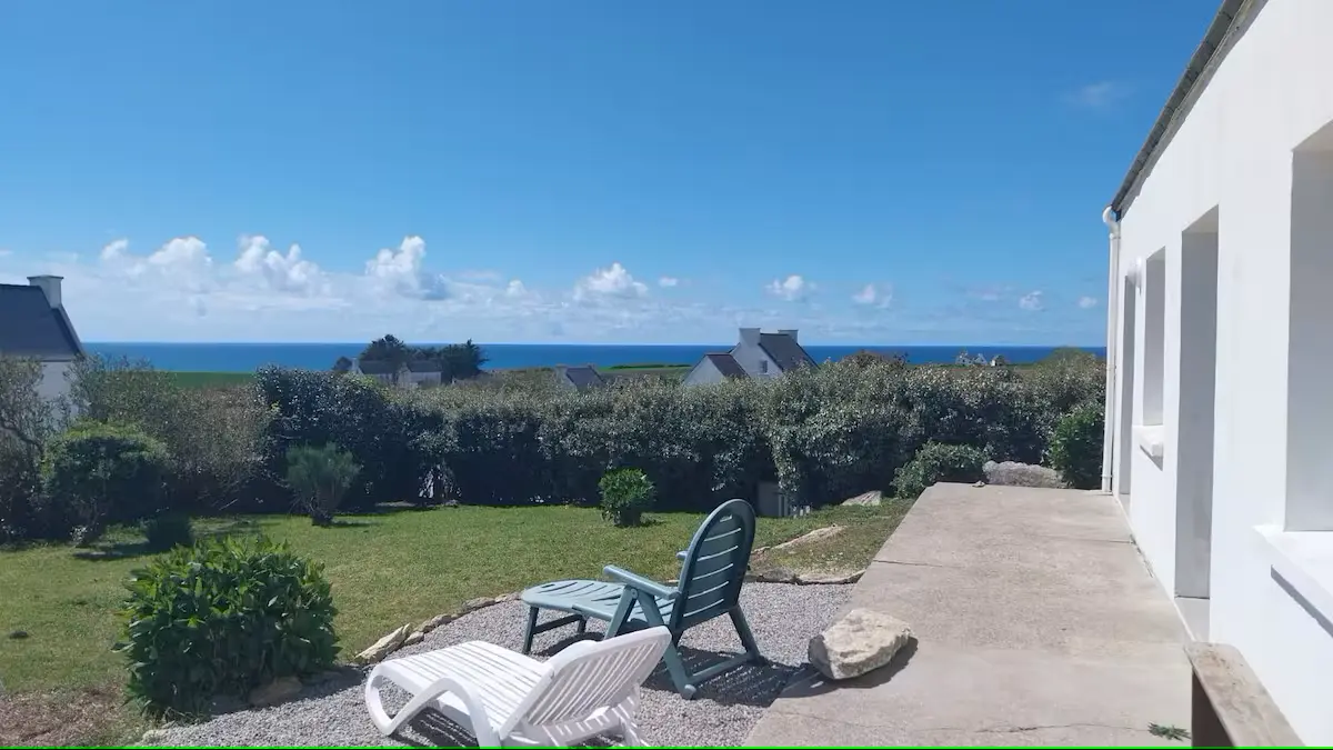 Location Menhir -Plozevet -Pays bigouden -Bigoudenjoy