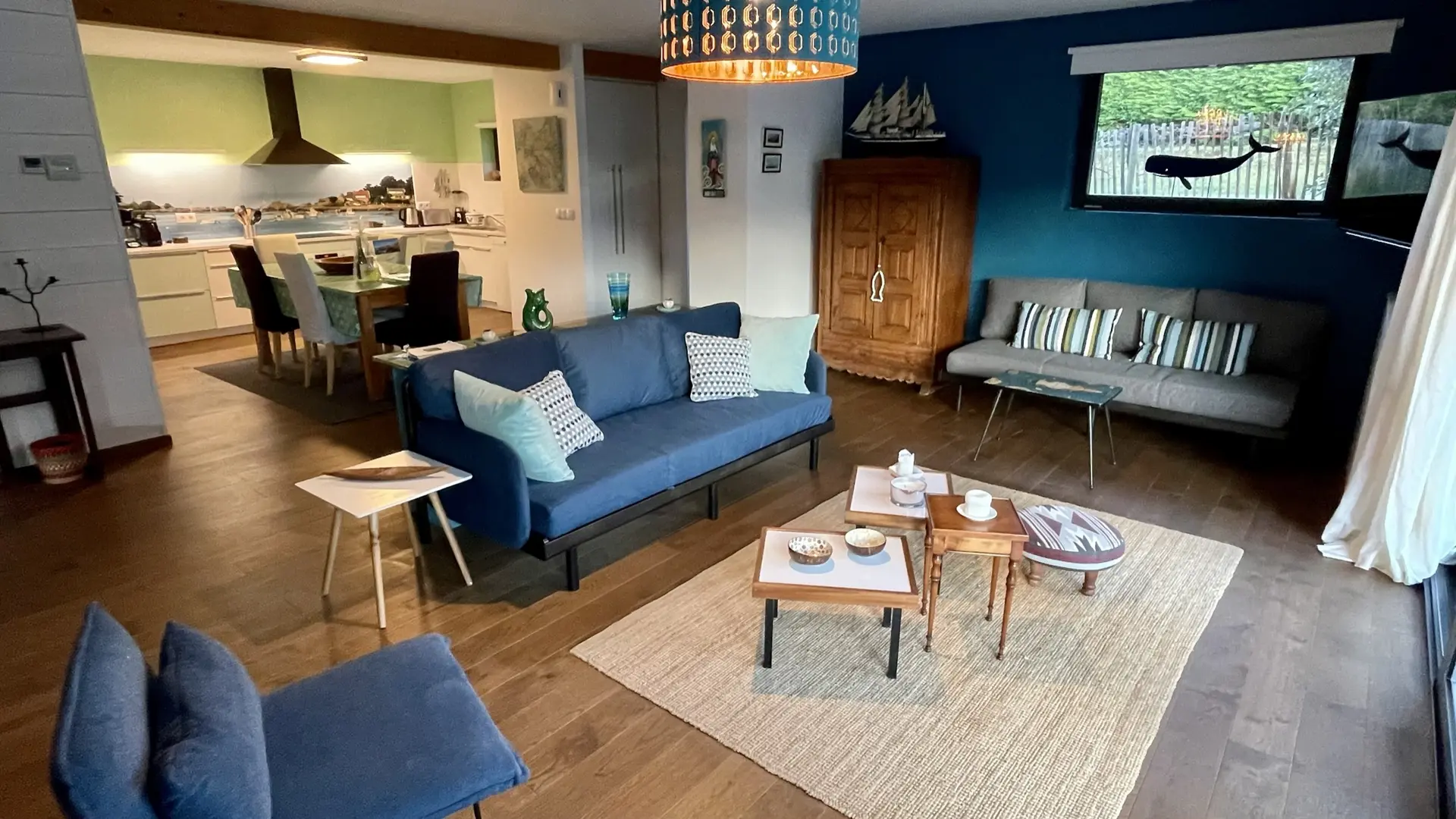 Espace de vie avec cuisine