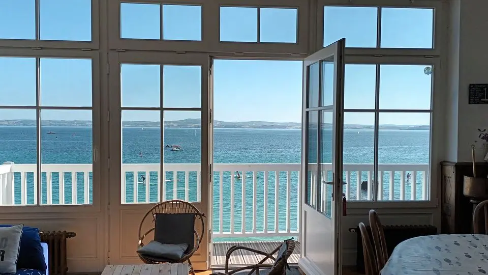 1-LE petit kerguel balcon-ouvert-mer