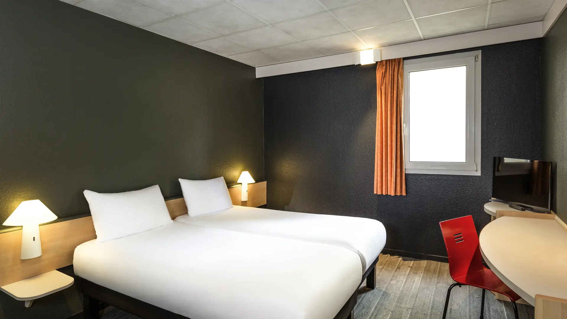 ibis Lannion Cote de Granit Rose - 3401