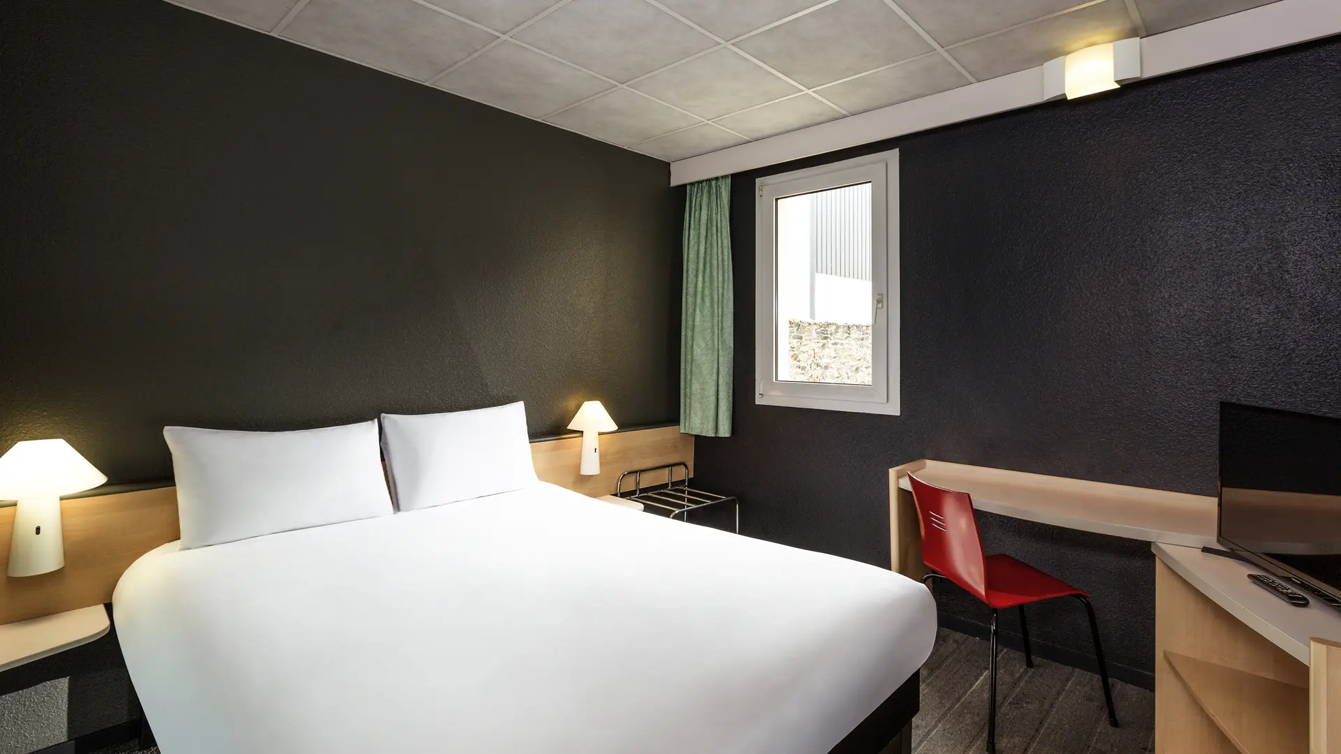 ibis Lannion Cote de Granit Rose - 3401