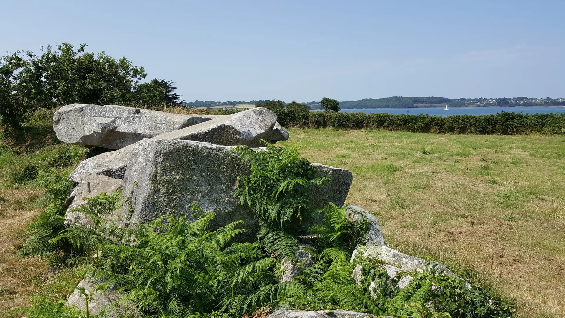 Allée couverte de Men-ar-Rompet, Kerbors, Côtes d'Armor