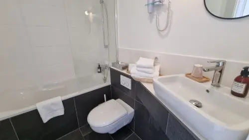 20210815_122710 x500