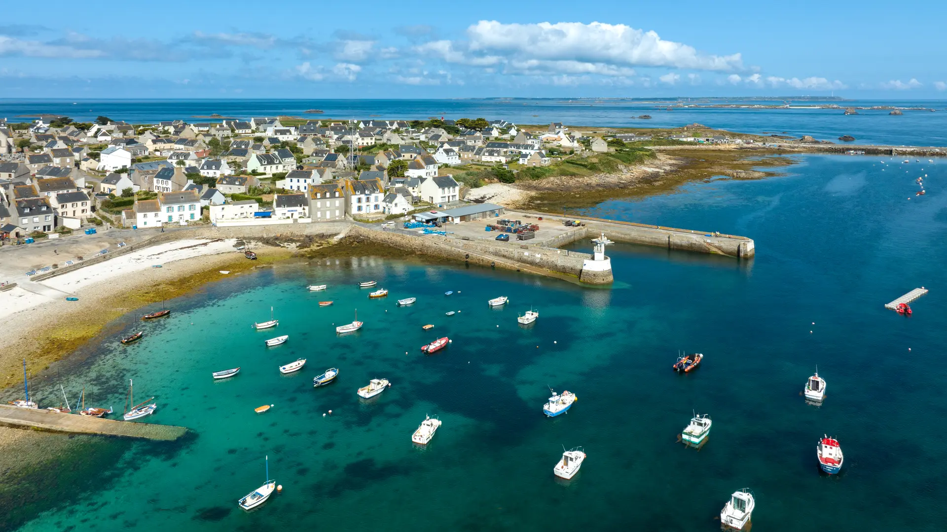 2023_0622_Bretagne_Finistere_Molene_Aerial_DJI_0003_MRi (1)