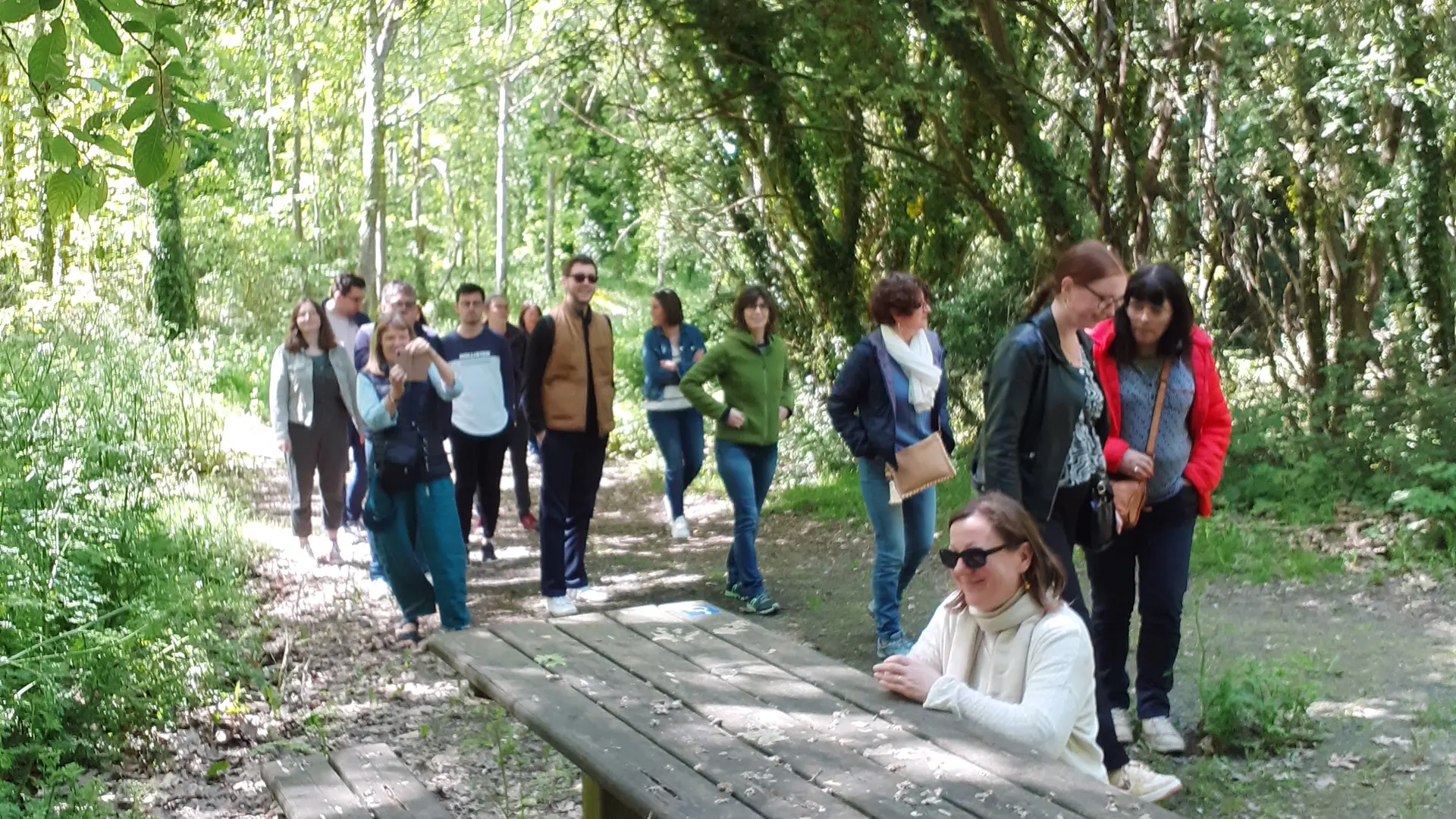 table pique nique Les chemins de l'eau