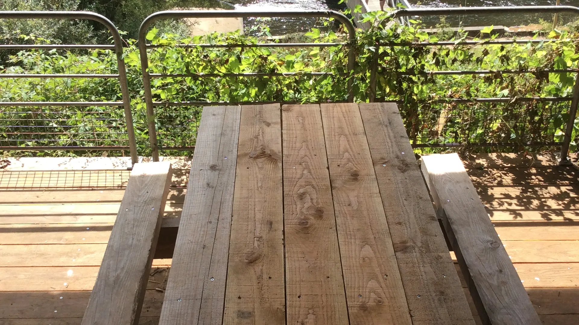 table pique-nique Kernansquillec-Plounévez-M © G. Leroi  (2)