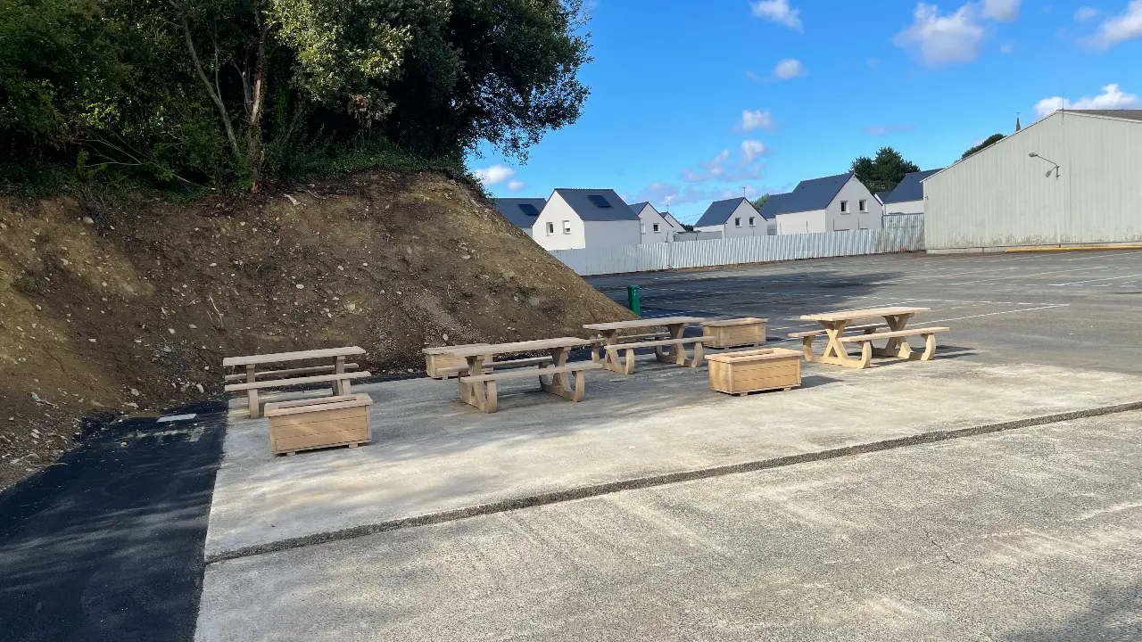 tables de pique-nique