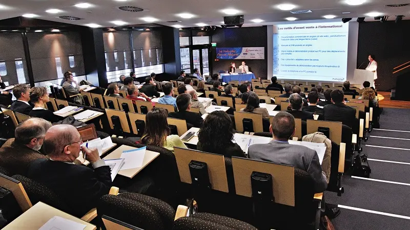 AMPHI_Maupertuis @ LE GRAND LARGE LIEU EVENEMENTIEL