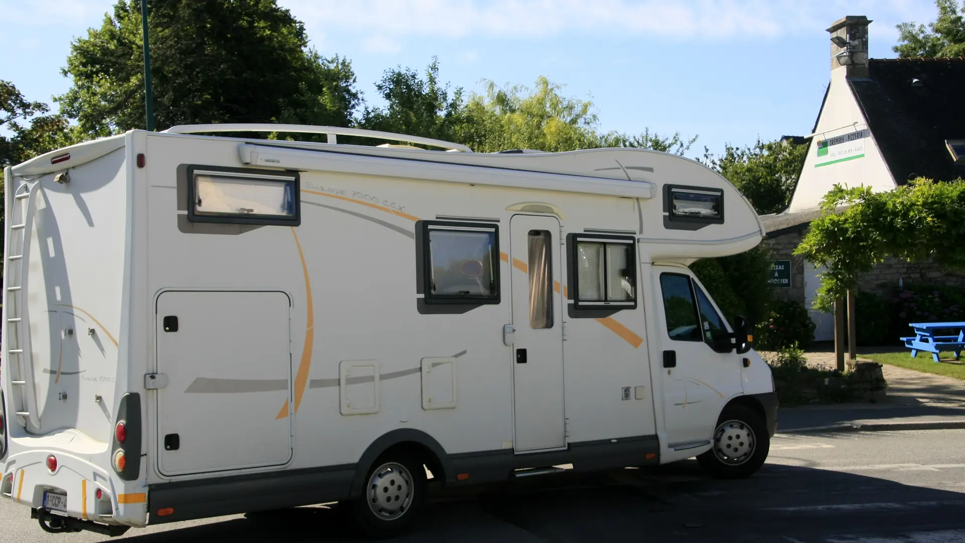 Adt-aa1465_Copyright-Loic-Kersuzan