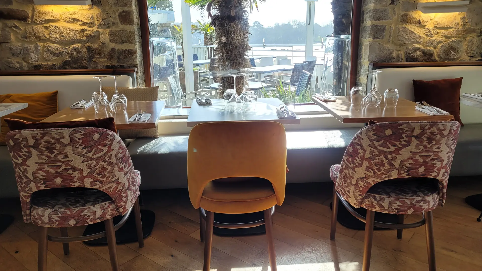 Alhambra_restaurant_petitevuemer