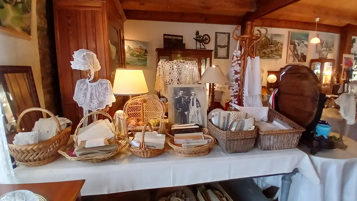 Antiquités brocante Nicole Euzen - Pont-l'Abbé - Pays Bigouden (3)