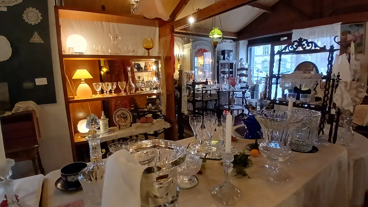 Antiquités brocante Nicole Euzen - Pont-l'Abbé - Pays Bigouden (9)