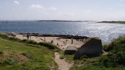 Pleumeur-Bodou Ile-Grande Dourlin balades sentier littoral GR34