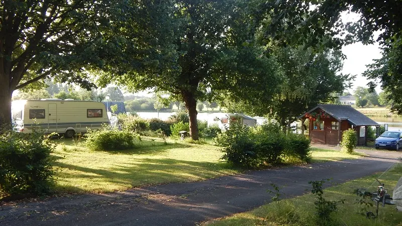 Camping St Aubin-du-Cormier