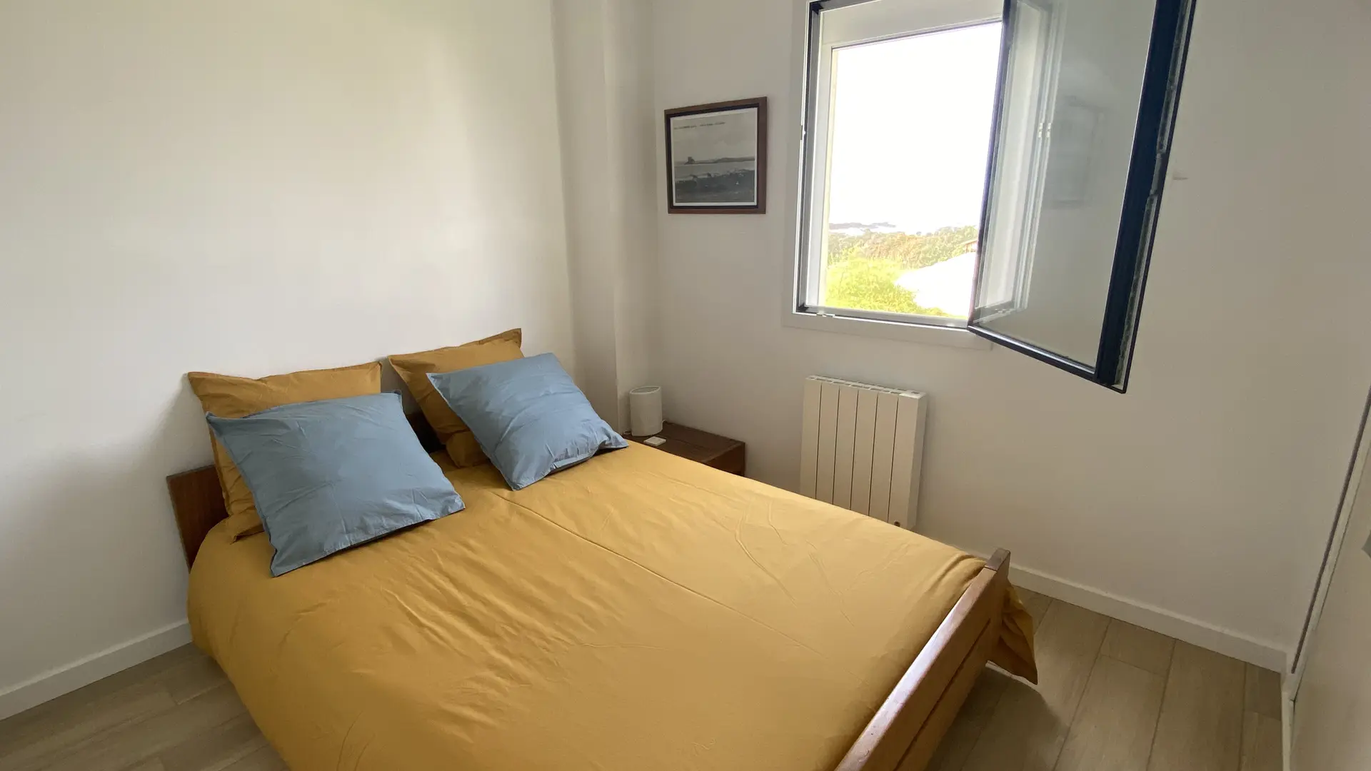 Chambre ''Le Corbeau''