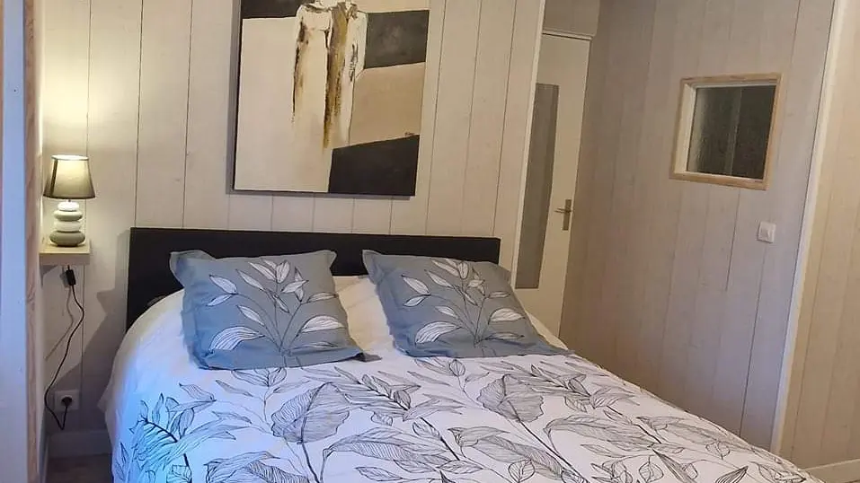 Chambre 1 - Vue sur l'Etang