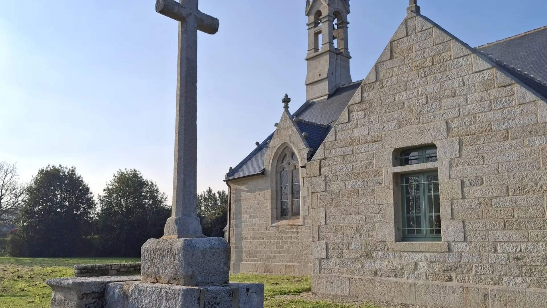 Chapelle et calvaire St Vennec La Clarté Combrit Pays bigouden