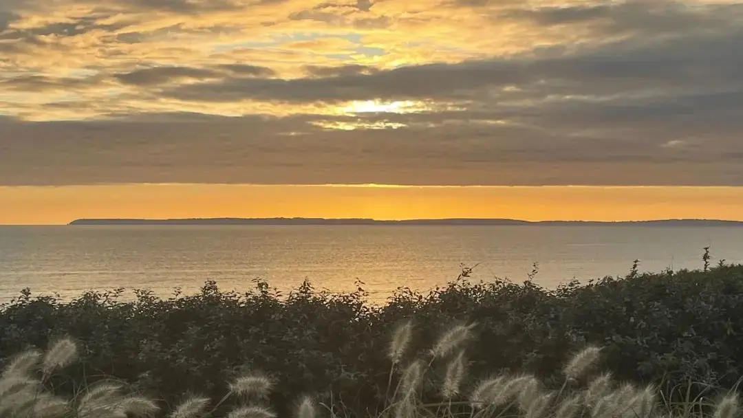 Crêperie au tas de sable vue plage
