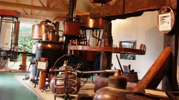 Distillerie-Plessis